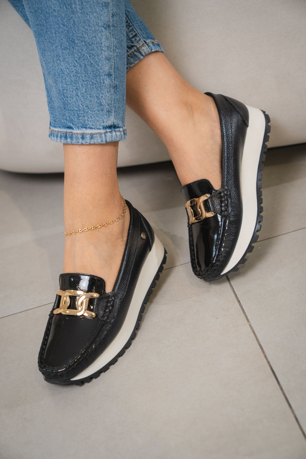  — calzado en cuero para mujer — YF Shoes Colombia