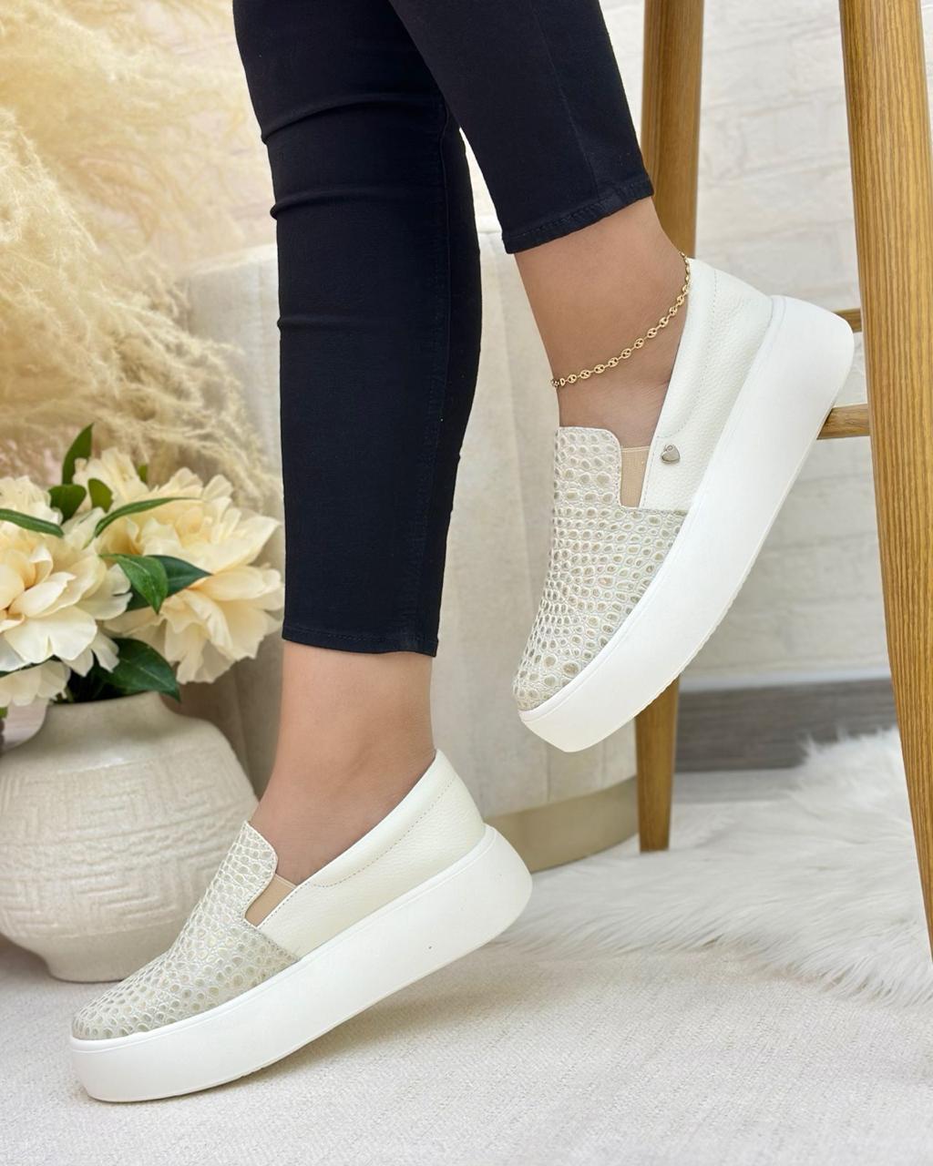 Perfil tenis lisboa dorado en cuero cuero genuino dorado — fabricante Colombia