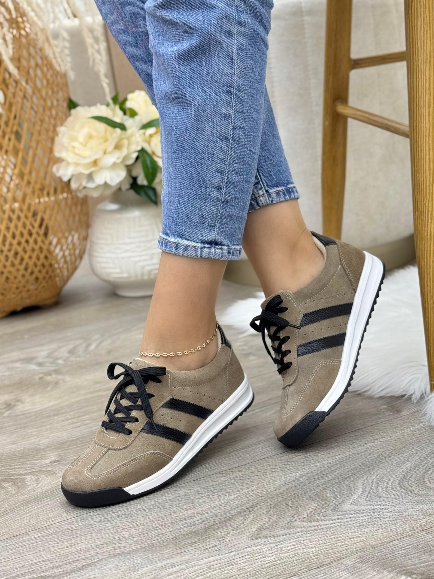  — calzado en cuero para mujer — YF Shoes Colombia