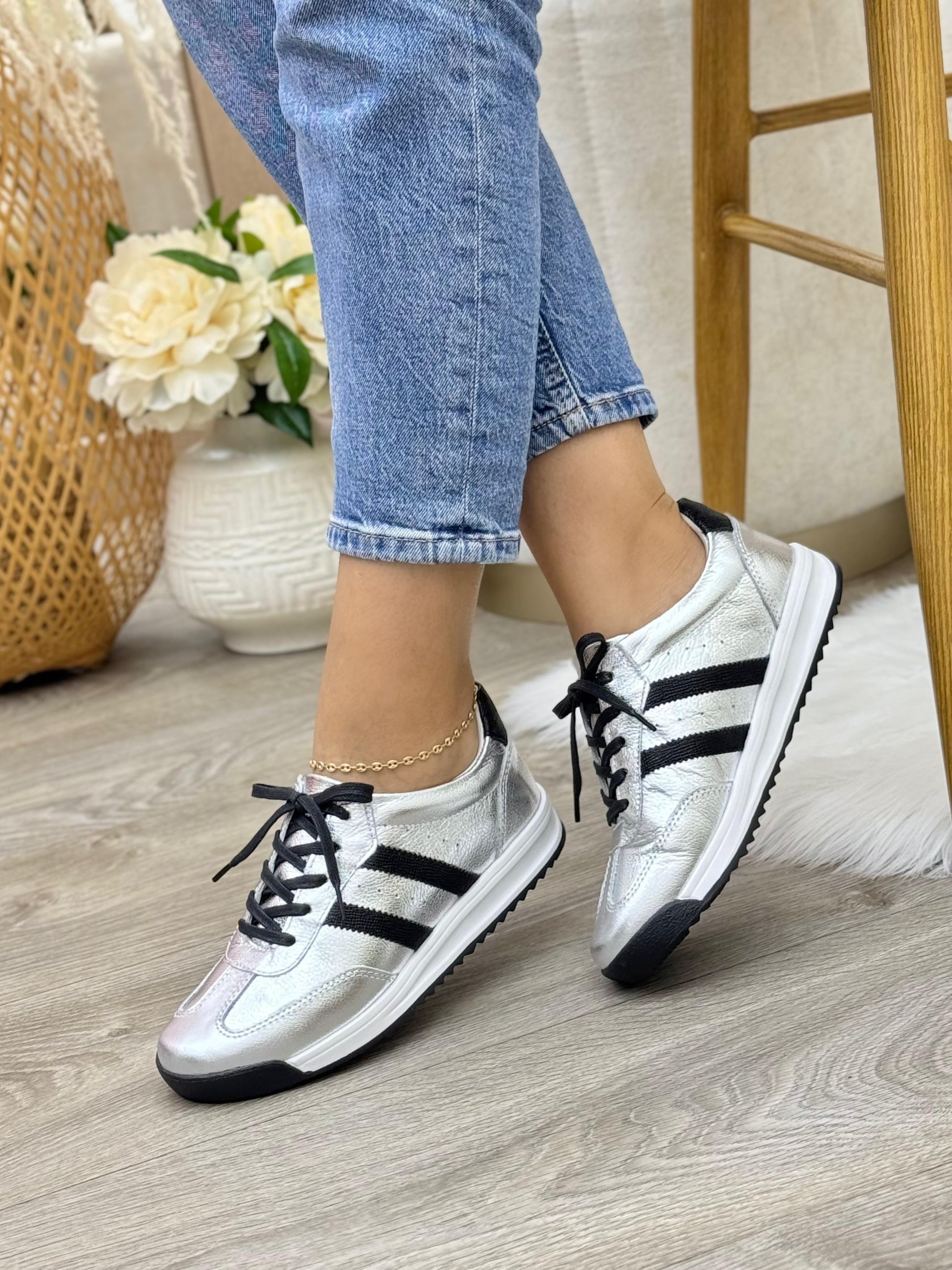  — calzado en cuero para mujer — YF Shoes Colombia