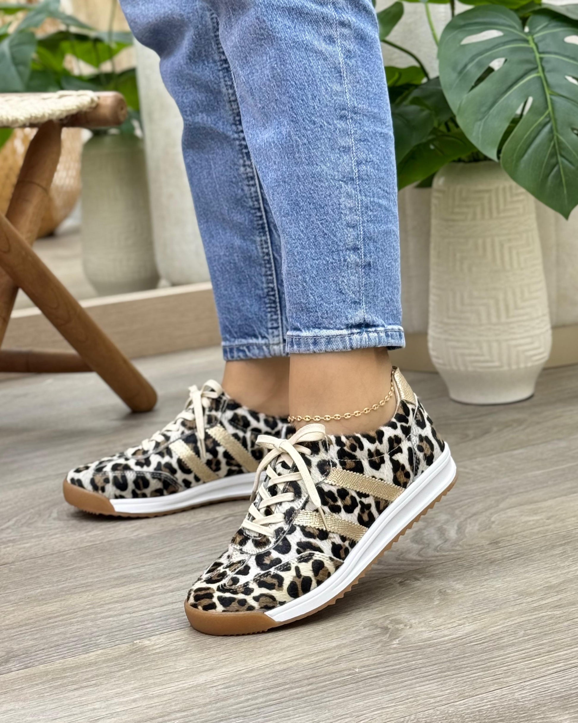 Tenis Mila Print Con Dorado En Cuero Para Mujer — tenis en cuero genuino para mujer — YF Shoes Colombia