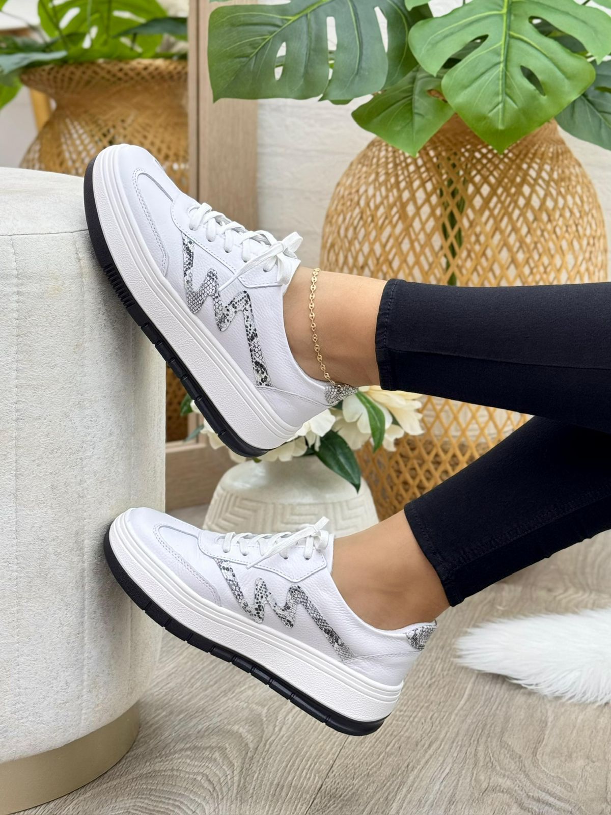Detalle suela tenis saona blanco - cobra en cuero cuero genuino blanco — YF Shoes