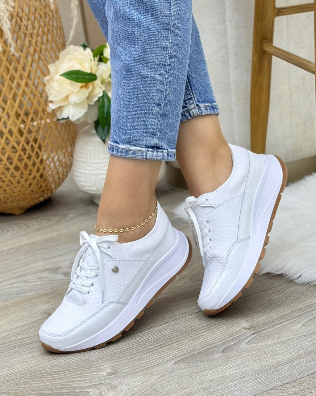 Detalle suela tenis serena blanco en cuero cuero genuino blanco — YF Shoes