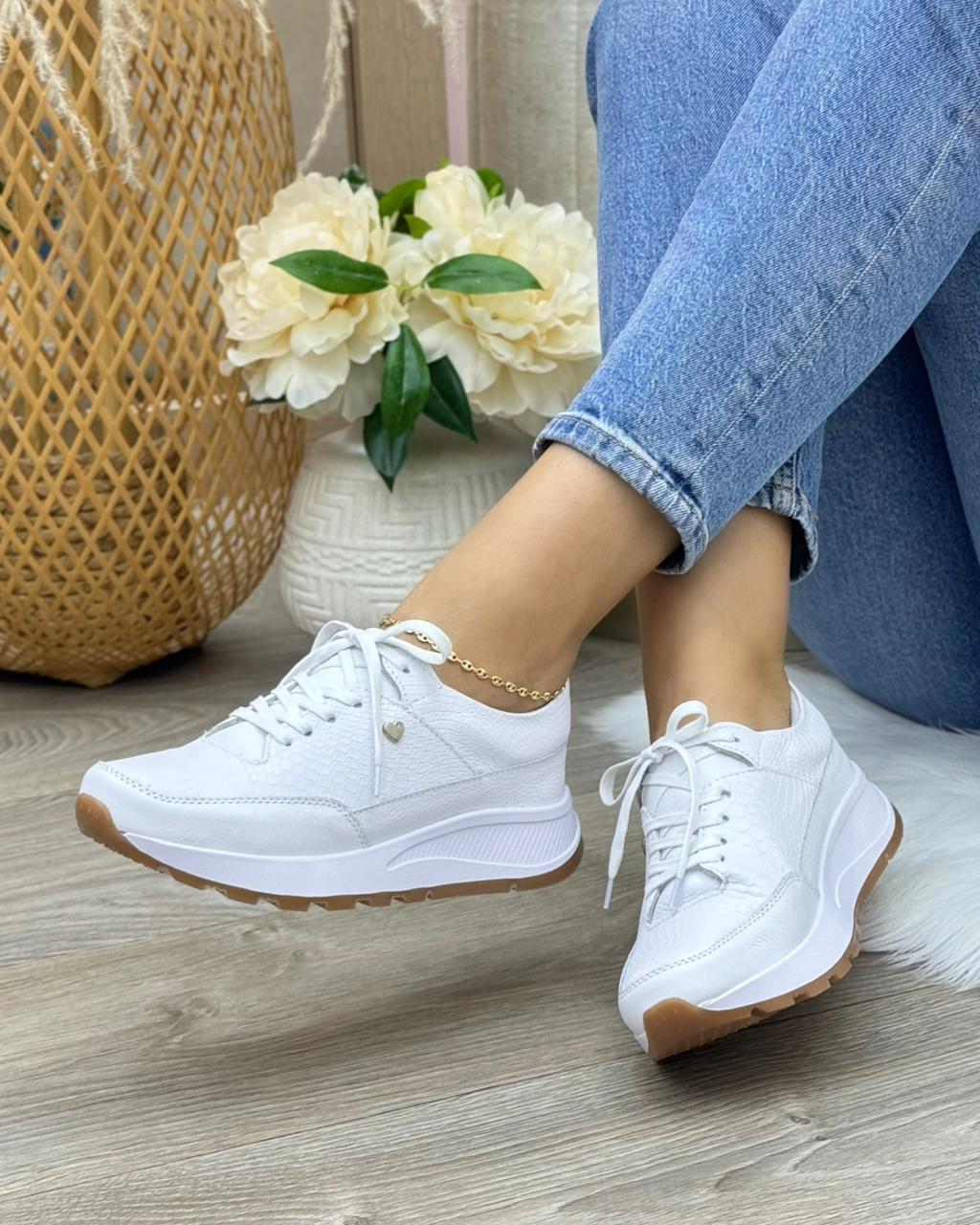 Look completo tenis serena blanco en cuero cuero blanco — YF Shoes Bucaramanga