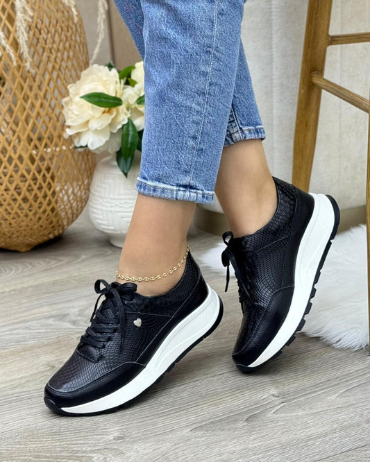 Tenis Serena Negro En Cuero — tenis en cuero genuino para mujer negro — YF Shoes Bucaramanga